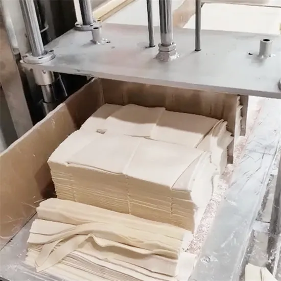 Automatischer Knödelhaut-Hersteller, Knödelhaut-Herstellungsmaschine, Wonton-Wrapper-Maschine im Angebot